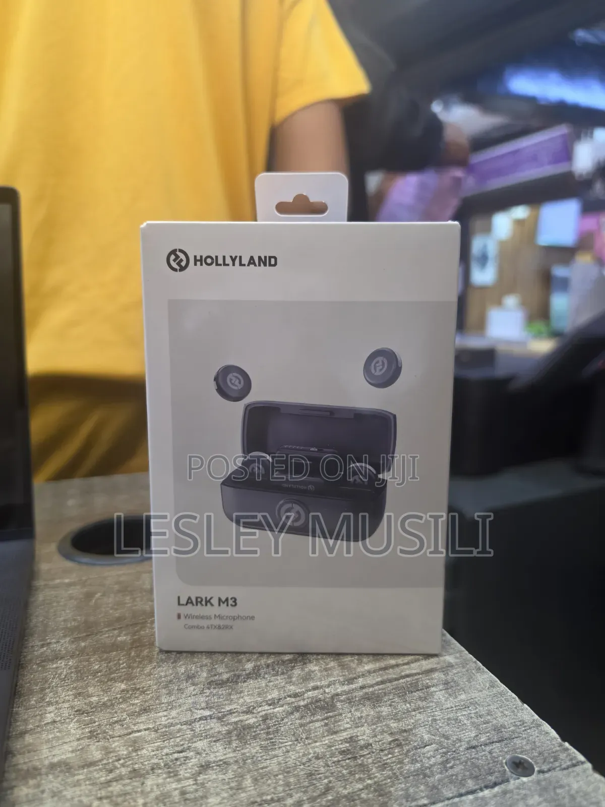 Hollyland LARK M3 Wireless Microphone — 4TX + 2RX