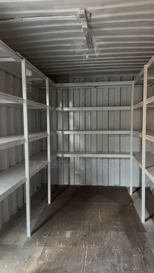 20ft Container With Shelving