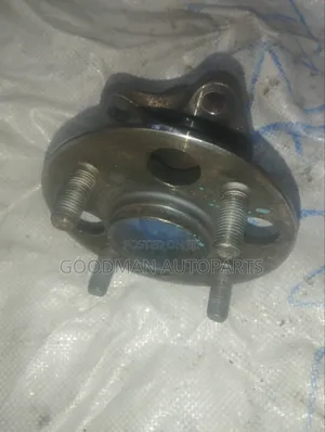 Fielder 161 2wd Rear Hub