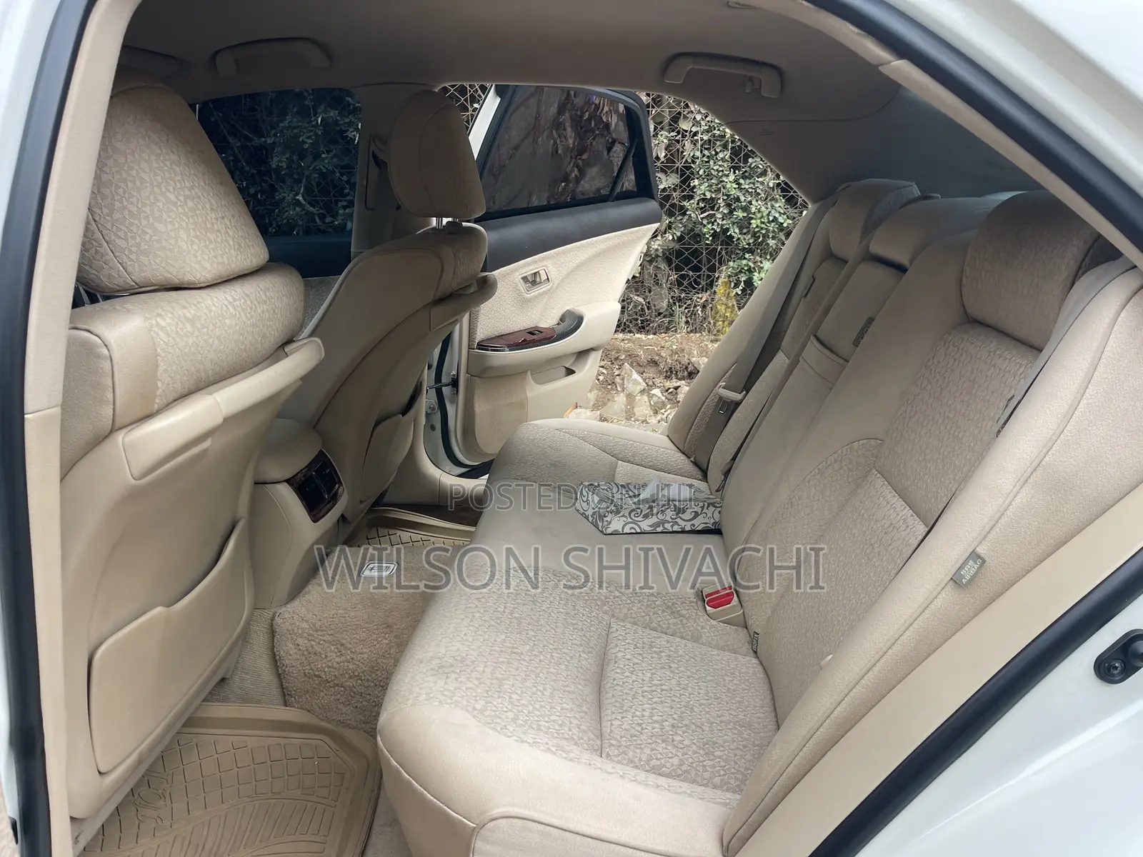 Toyota Crown 2011 White