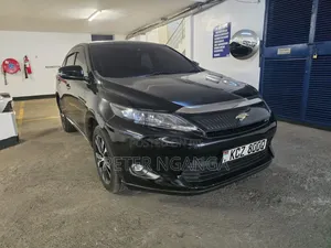 Toyota Harrier 2.0 2015 Black