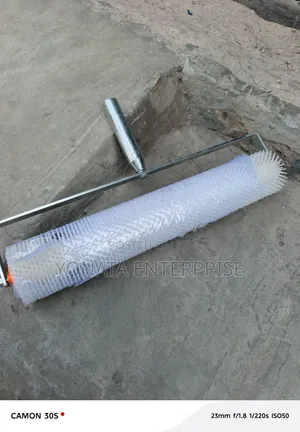 Epoxy Spiked Roller 19"