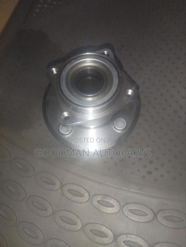 Nze 4wd Rear Hub