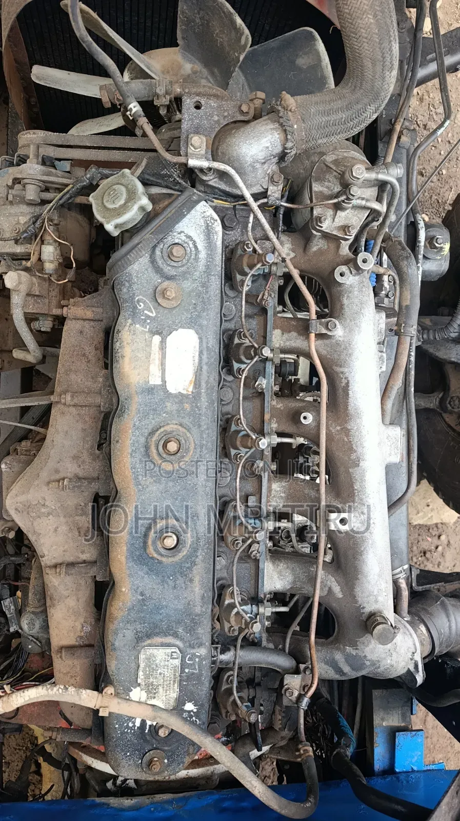 Isuzu Forward Water Tank ( Water Boozer)1996 White