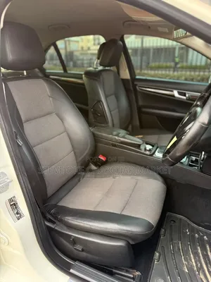 Mercedes-Benz C200 2011 White