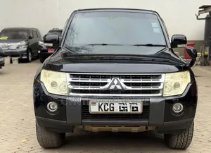 Mitsubishi Pajero 2010 Black