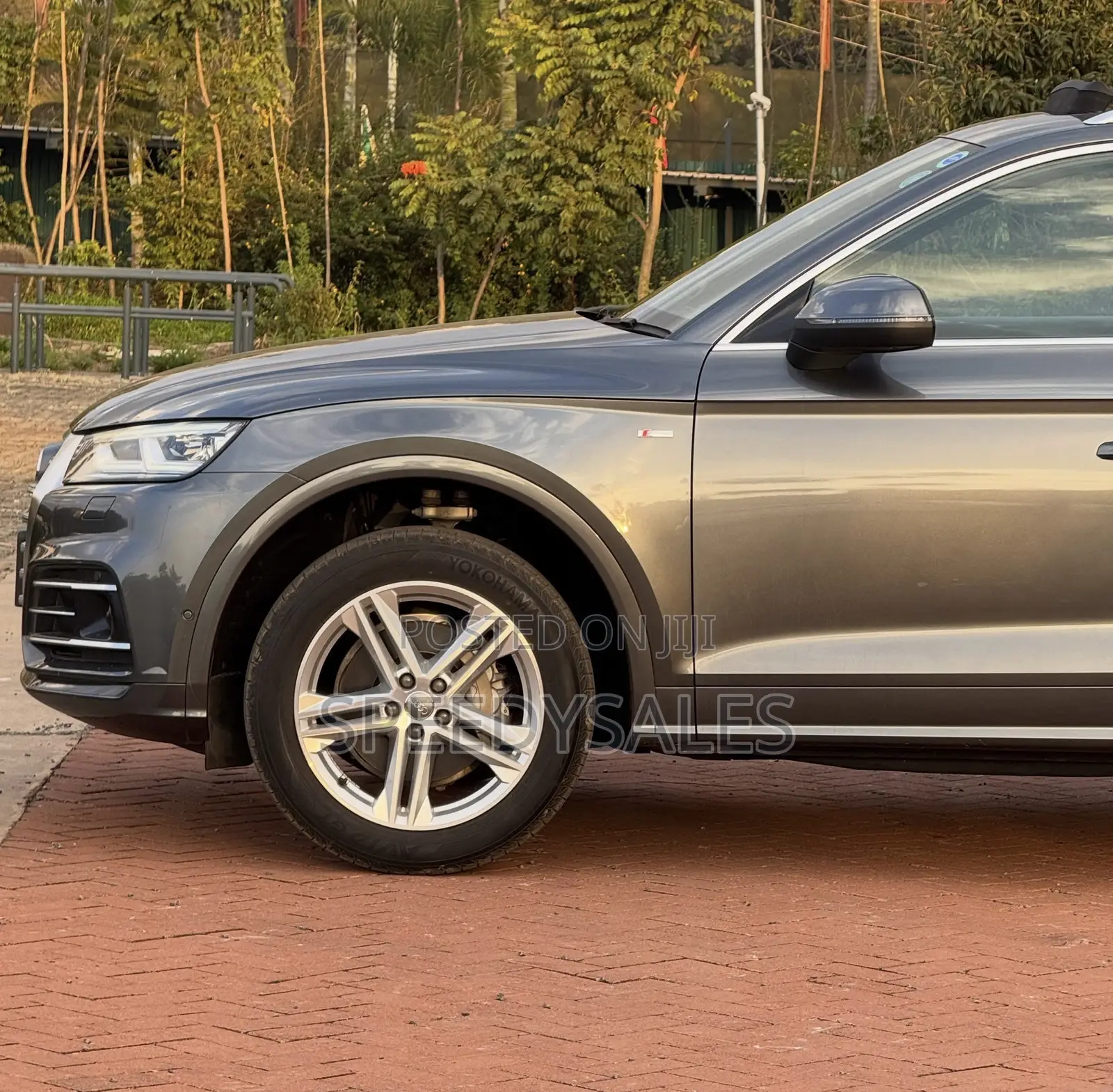 Audi Q5 2.0T Premium AWD quattro 2019 Gray