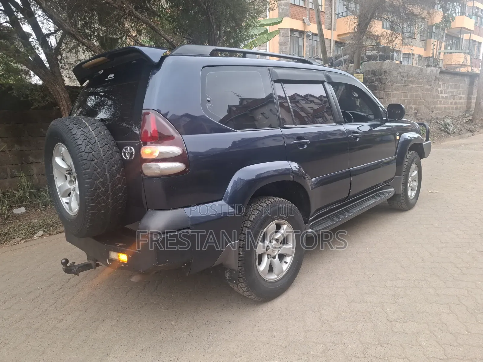 Toyota Land Cruiser Prado 2002 Blue