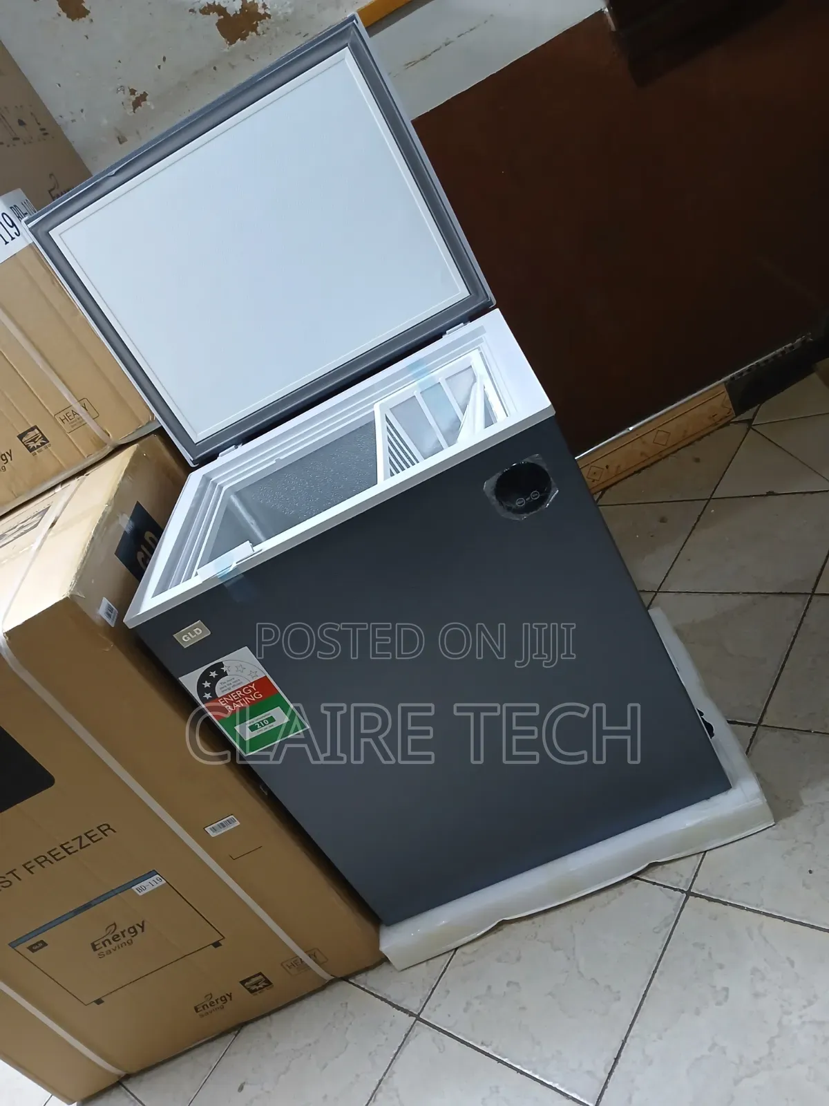 GLD 119 Chest Deep Freezer – Reliable Performance