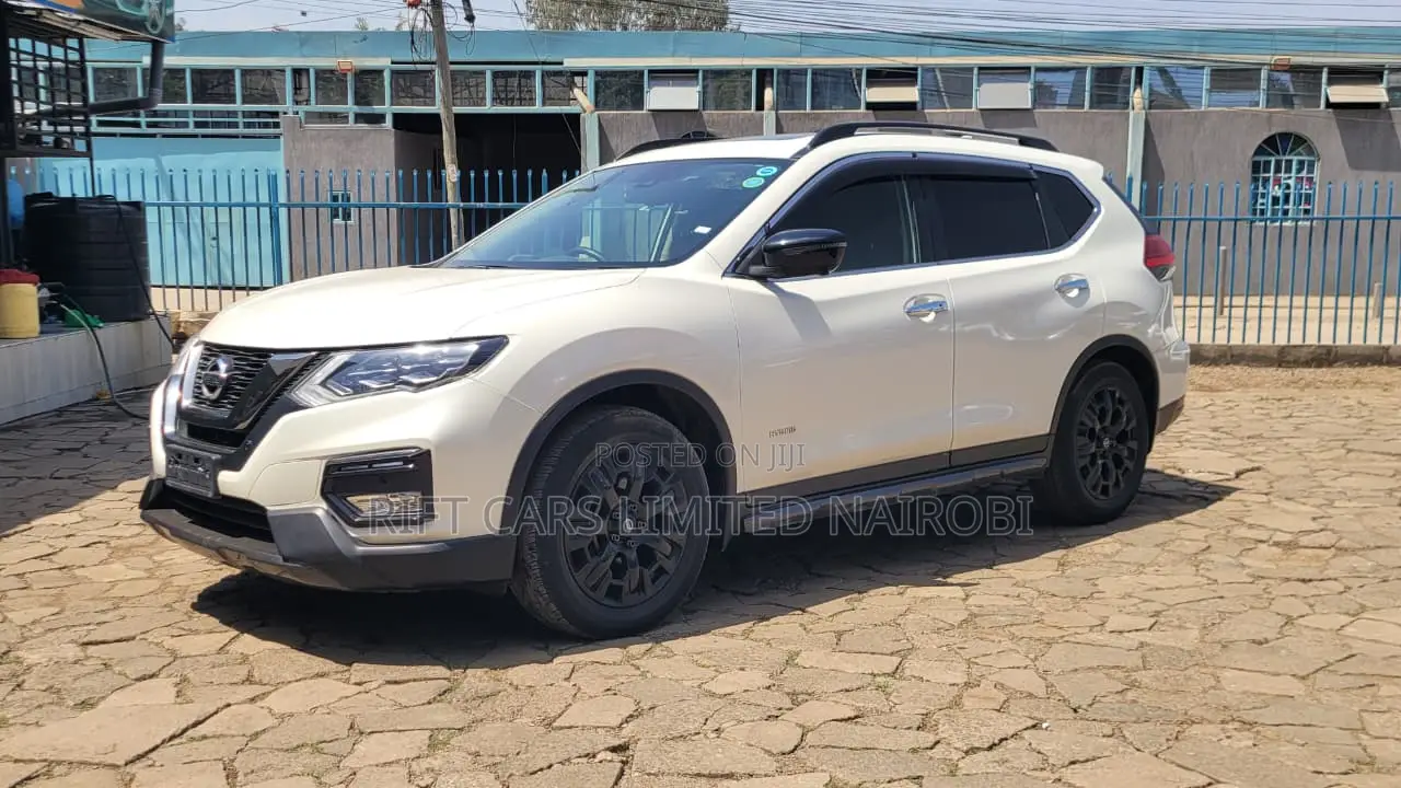 Nissan X-Trail 2.5 Petrol AWD 2019 White