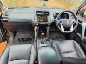 Toyota Land Cruiser Prado 2011 Black