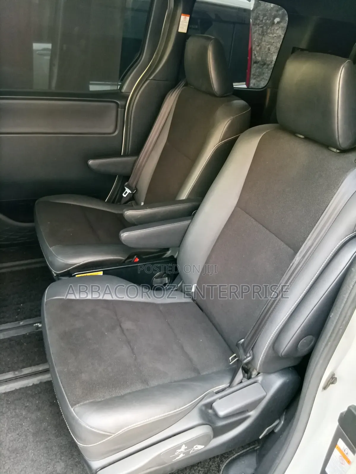 Toyota Noah 2018 White