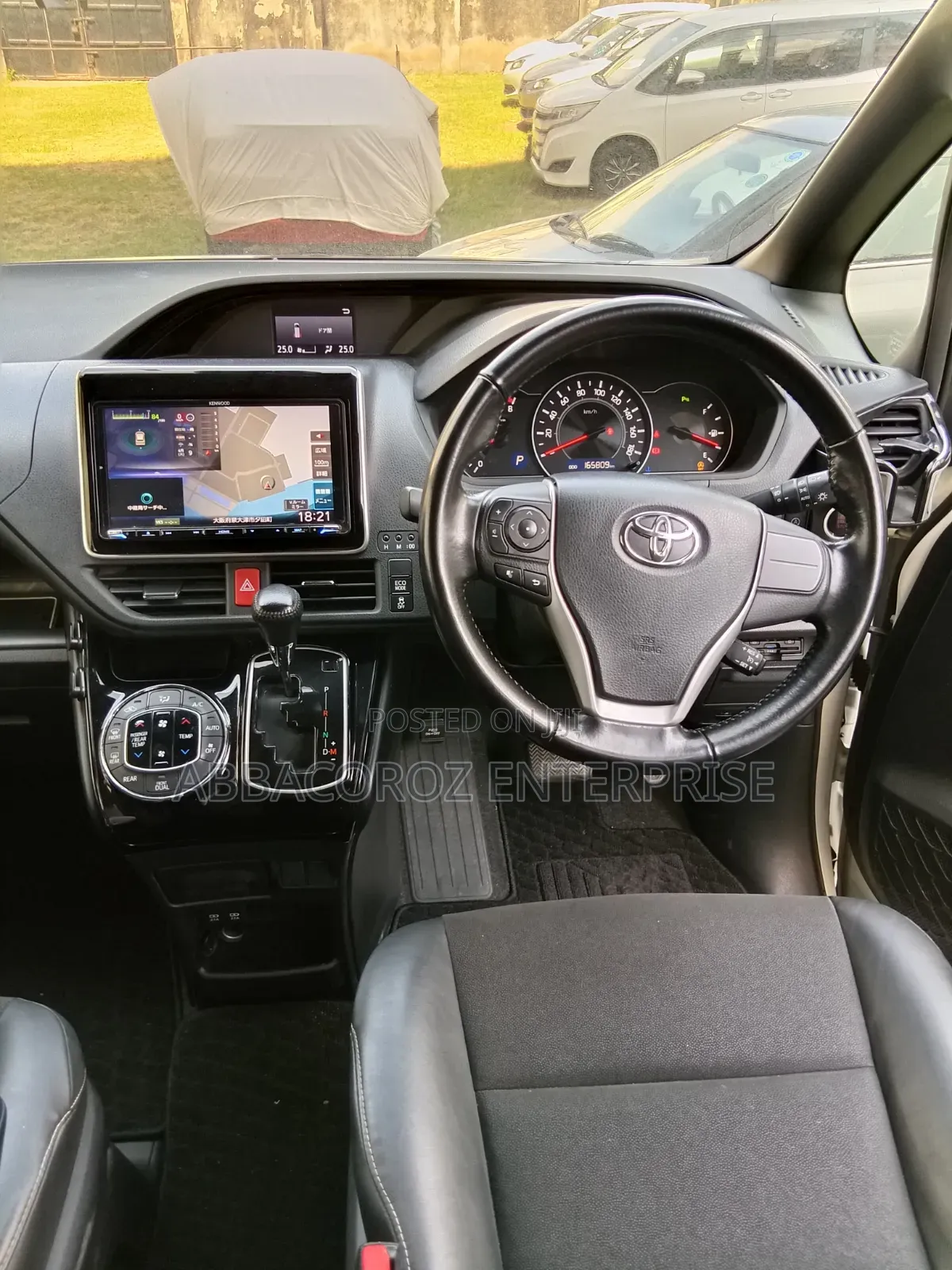 Toyota Noah 2018 White