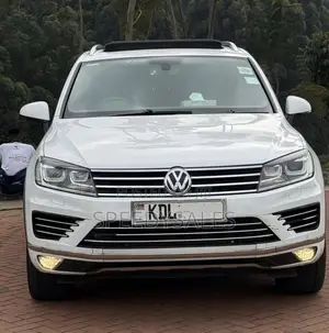Volkswagen Touareg 2016 White