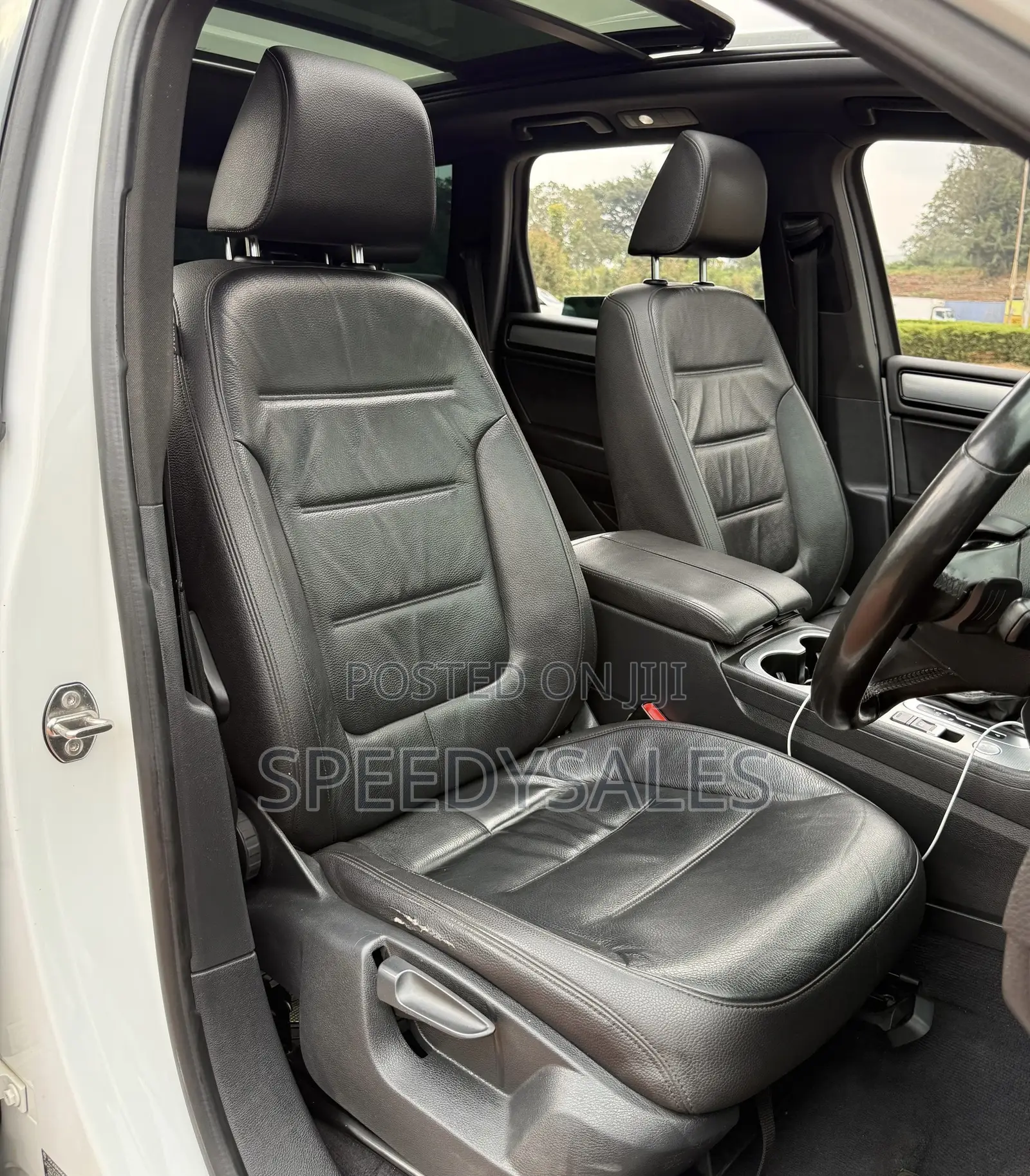 Volkswagen Touareg 2016 White
