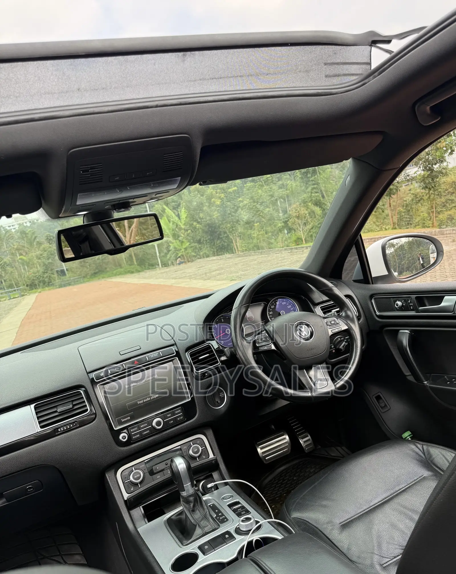 Volkswagen Touareg 2016 White