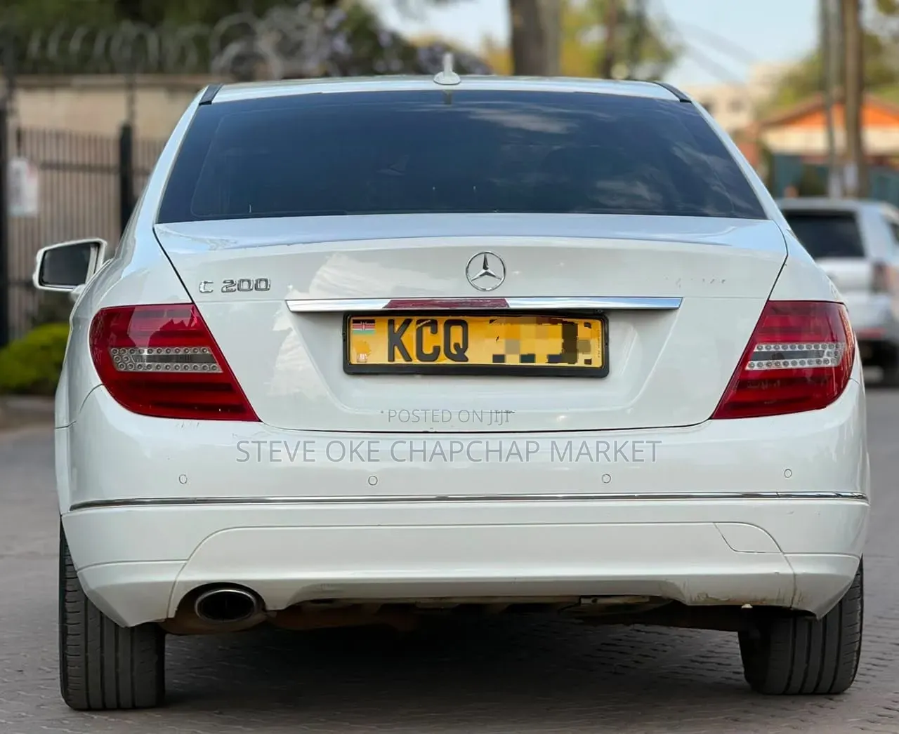 Mercedes-Benz C200 2011 White