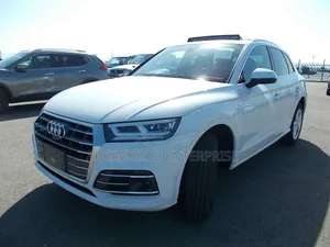 Audi Q5 2.0T Premium AWD quattro 2019 White