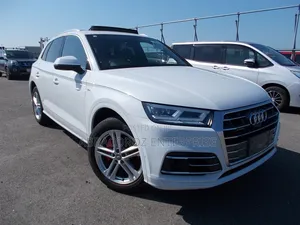 Audi Q5 2.0T Premium AWD quattro 2019 White