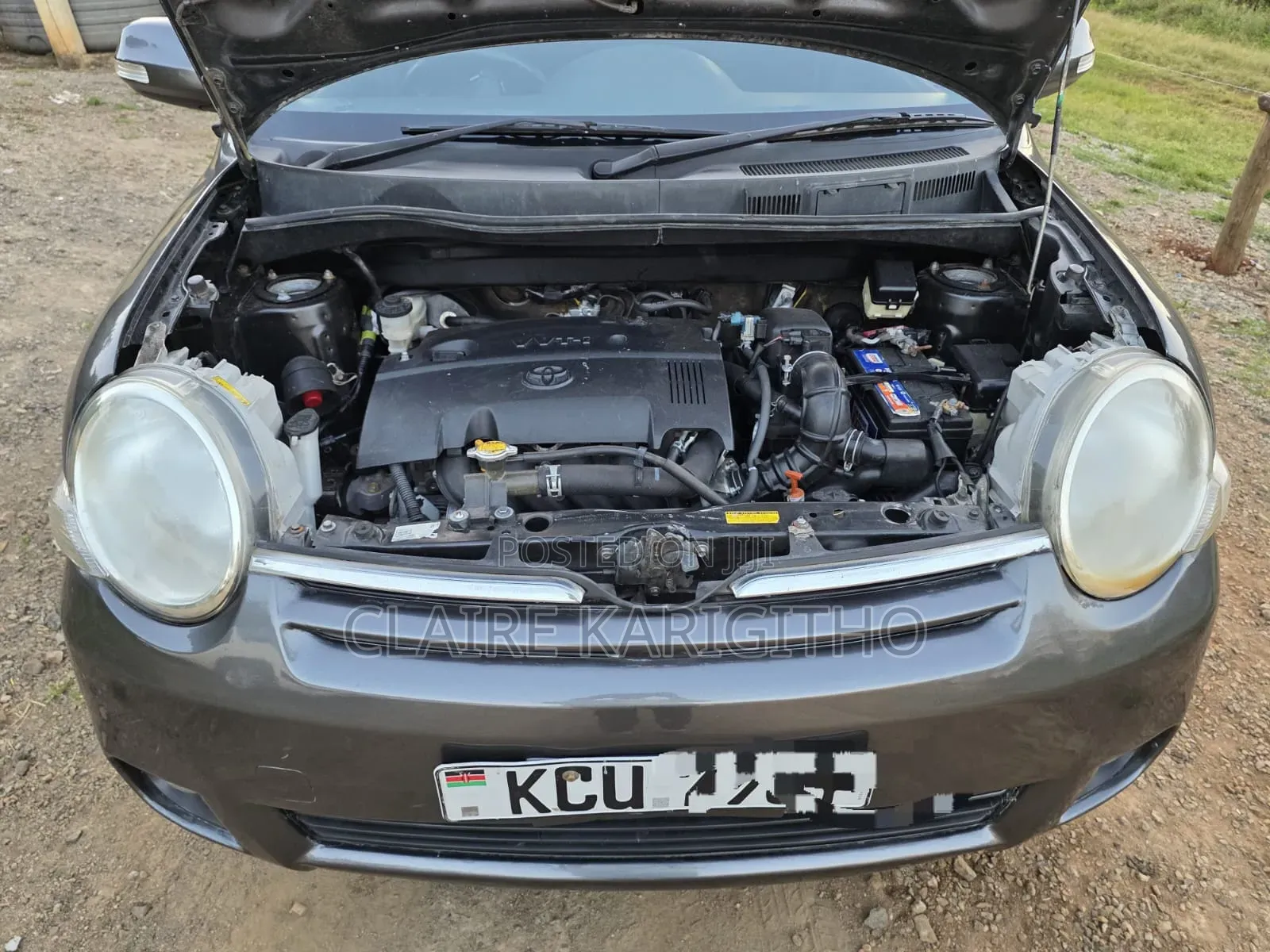 Toyota Sienta 1.5 FWD 2013 Gray