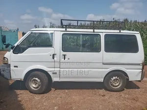 Nissan Vanette 2005 White