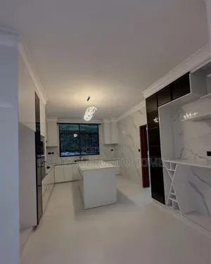 6bdrm Mansion in Karen, Hardy for sale