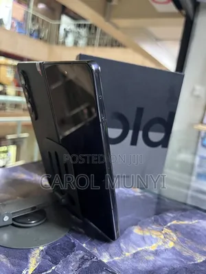 New Samsung Galaxy Z Fold4 512 GB Black