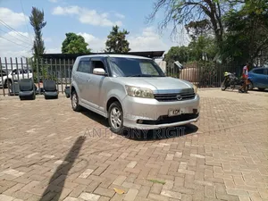 Toyota Corolla Rumion 2009 Silver