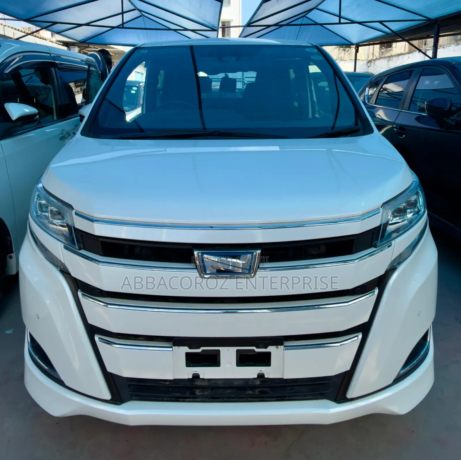 Toyota Noah 2019 White