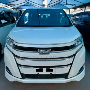Toyota Noah 2019 White