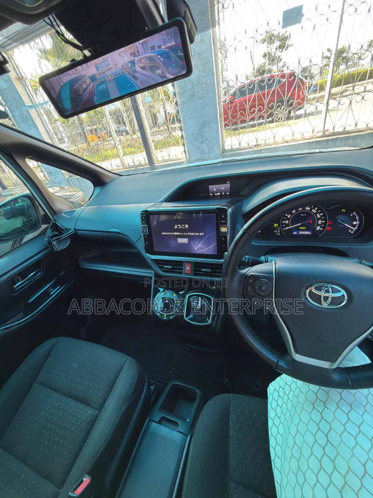 Toyota Noah 2019 White