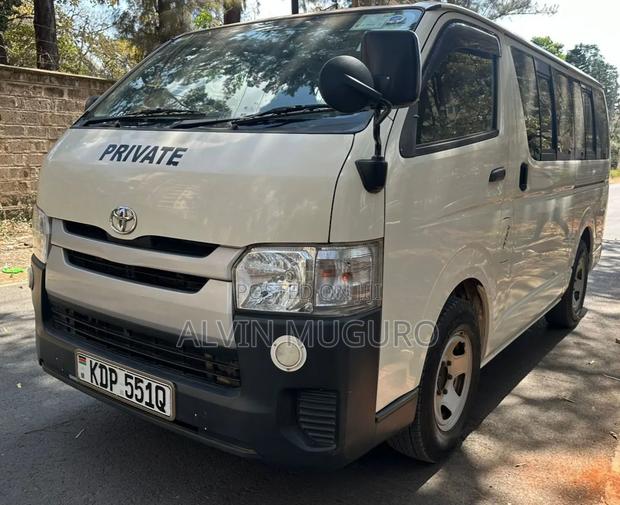 Toyota HiAce 2016 White
