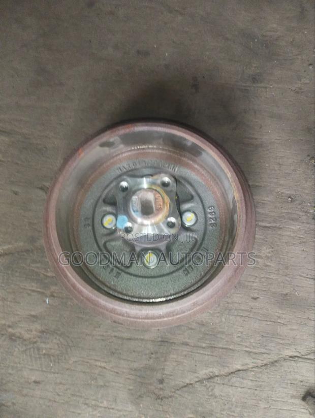 Nissan Note E12 Rear Hub