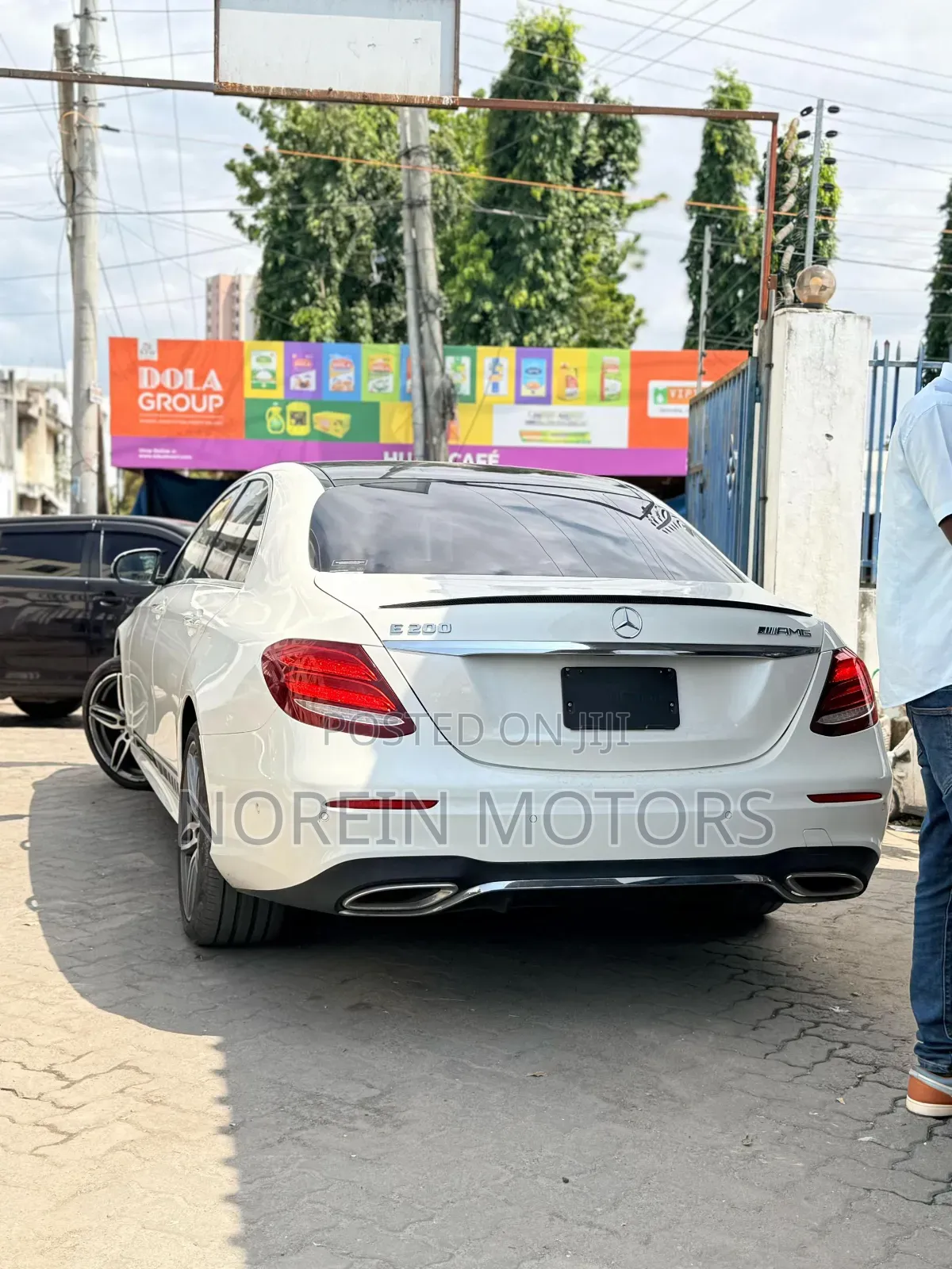 Mercedes-Benz C200 2019 Off white