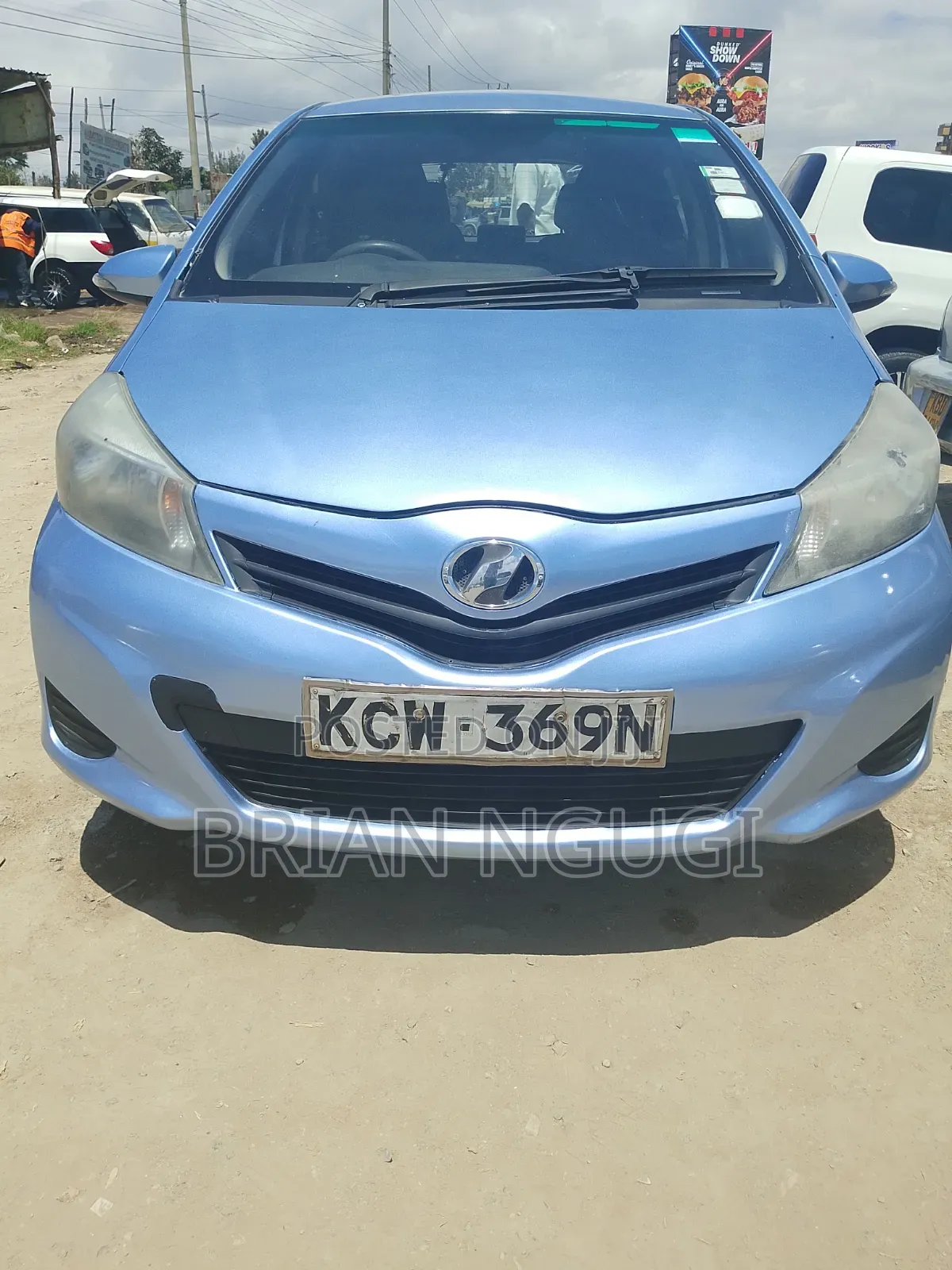Toyota Vitz 2013 Blue