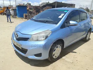Toyota Vitz 2013 Blue