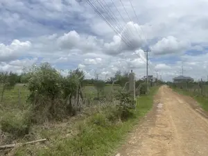 50x100 Plot Available at Katani Title Deed Ready - Owner