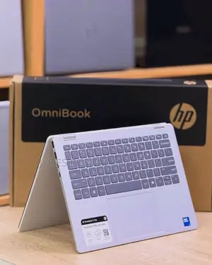 Laptop HP OmniBook 5 14" 16GB Intel Core Ultra 7 SSD 512GB
