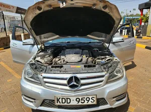 Mercedes-Benz C200 2014 Silver