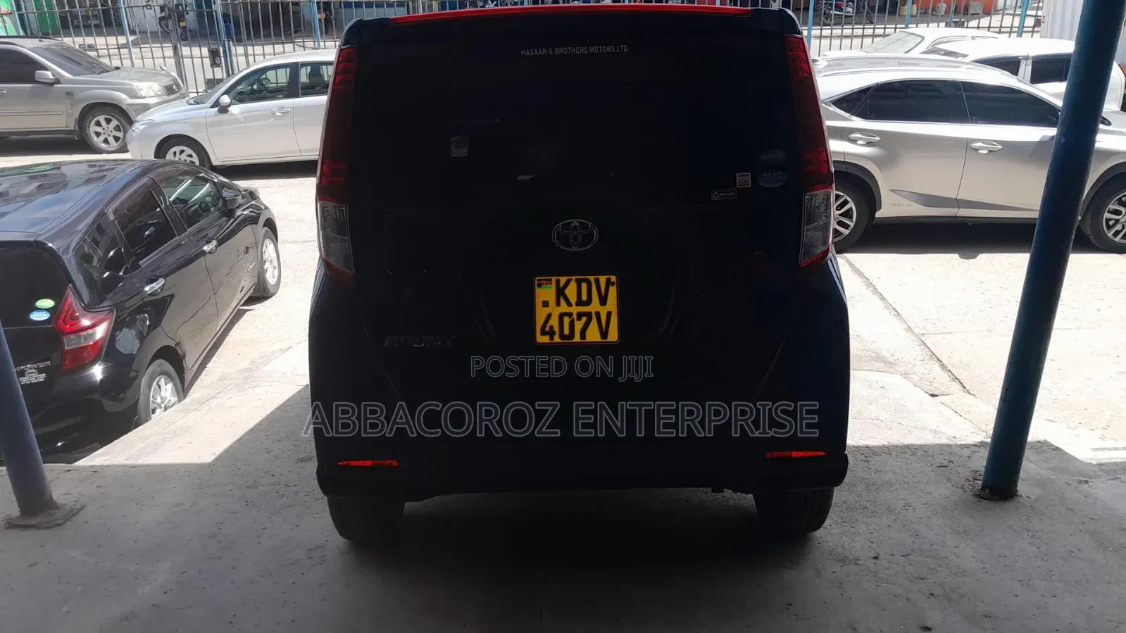 Toyota Roomy 2018 Blue