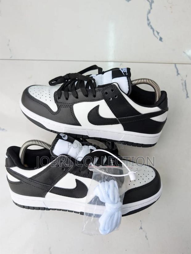 Nike Sb Panda Sneakers
