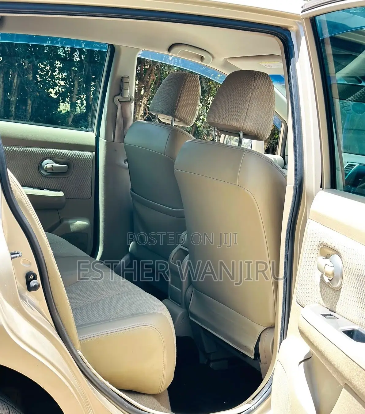 Nissan Tiida 2010 Brown