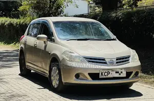Nissan Tiida 2010 Brown