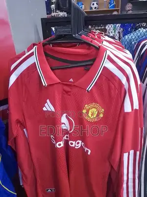 Long Sleeved Manchester United New Season Jersey