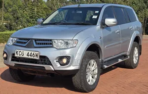 Mitsubishi Pajero 2013 Silver