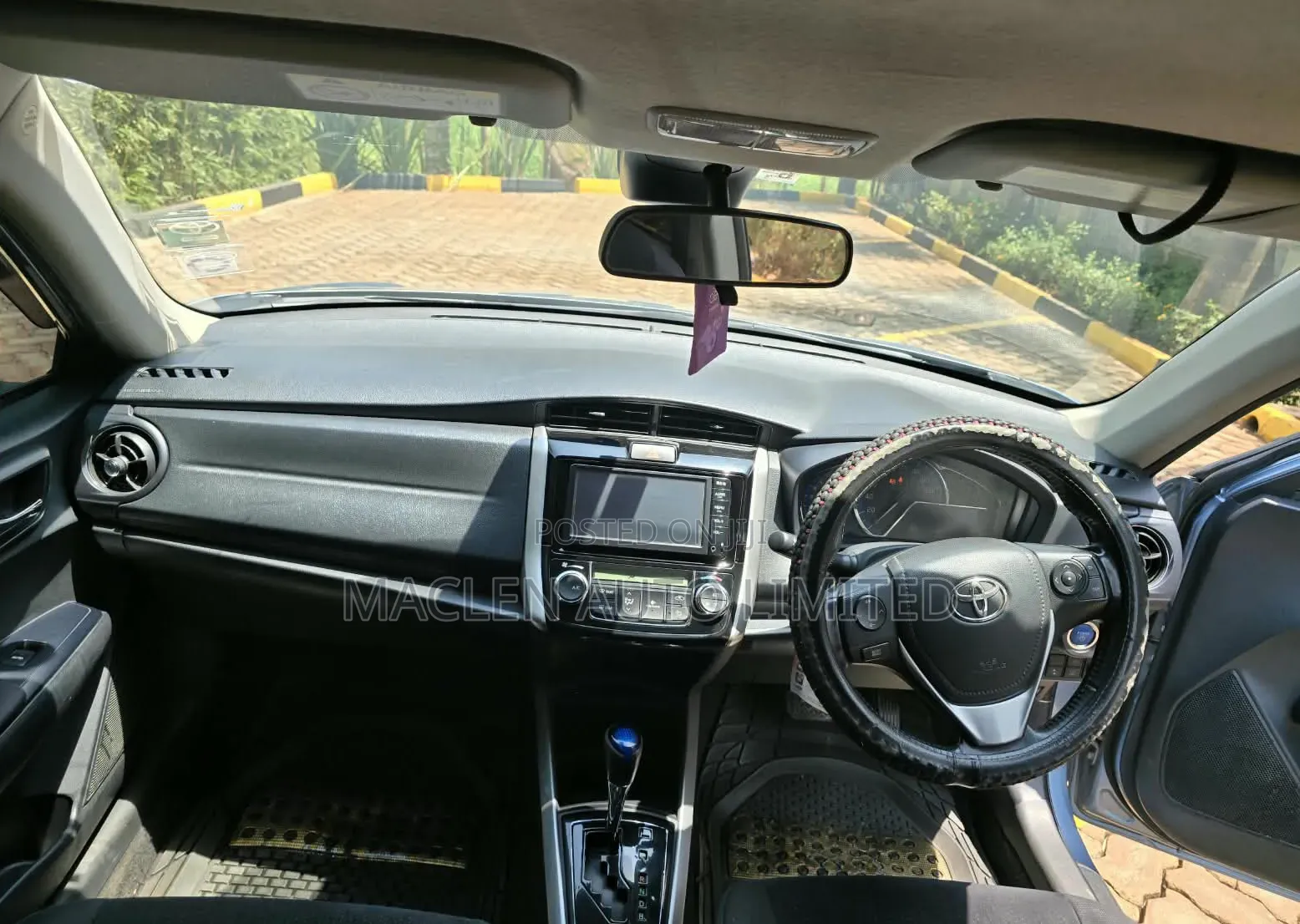 Toyota Corolla Fielder 2016 Silver