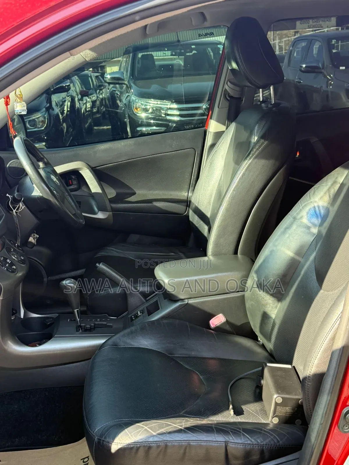 Toyota RAV4 2010 Red
