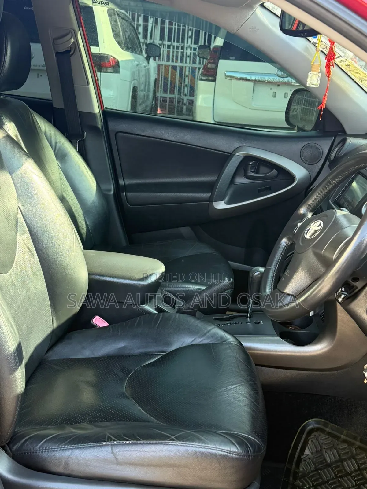 Toyota RAV4 2010 Red