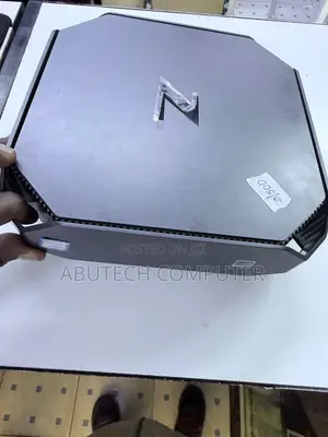 Desktop Computer HP Z2 G4 Mini 8GB Intel Core i5 SSD 256GB