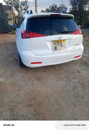 Toyota Caldina 2004 White